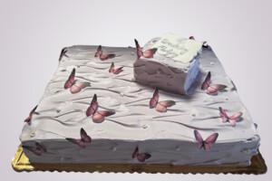 Tort z motylkami